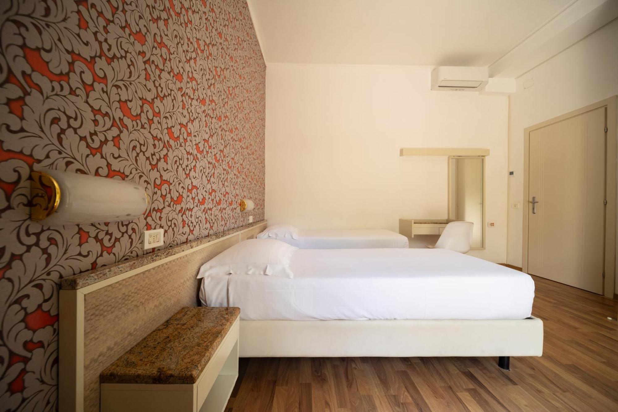 Hotel Rosabianca Rimini Eksteriør billede
