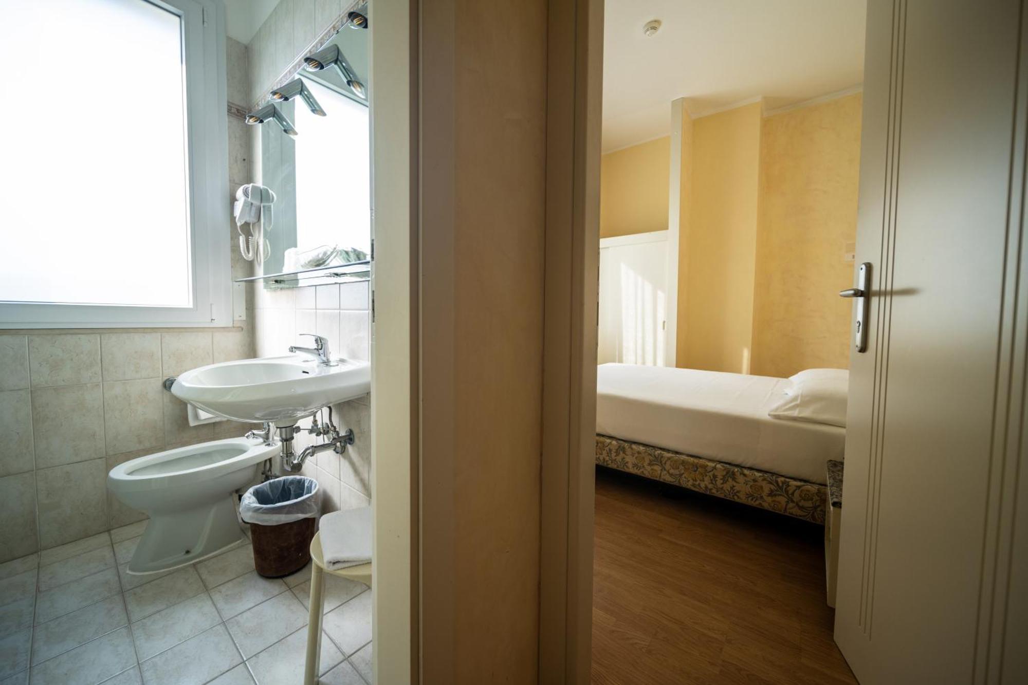 Hotel Rosabianca Rimini Eksteriør billede